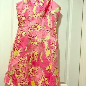Like new Lilly Pulitzer classic strapless dress!